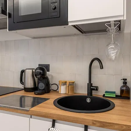 Aprile Apartament *